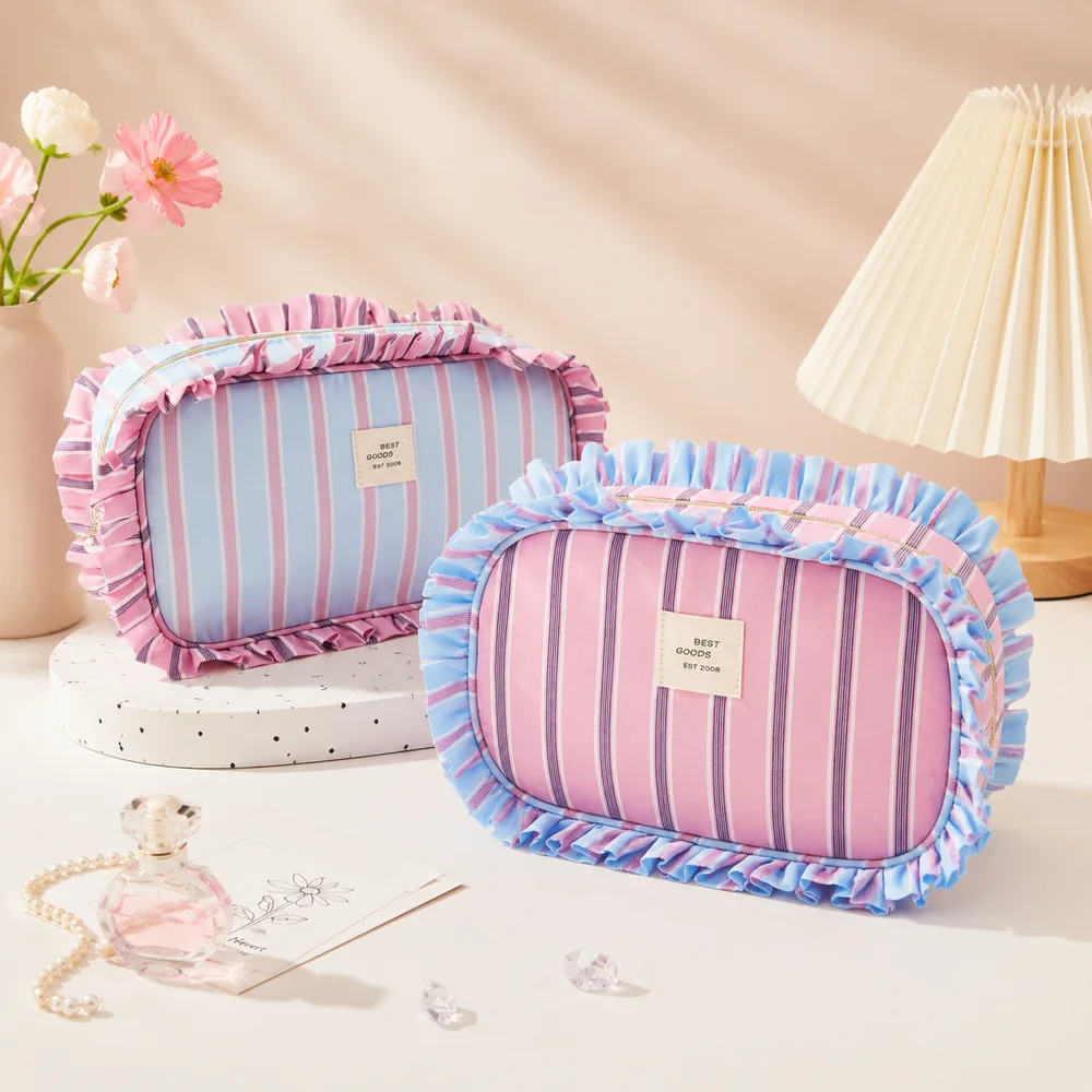 Makeup case with top handle — standing structure